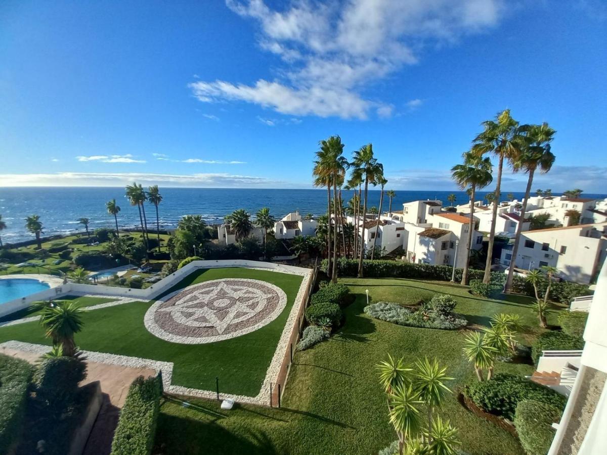 Miraflores Beachfront Penthouse Sitio de Calahonda Exterior photo