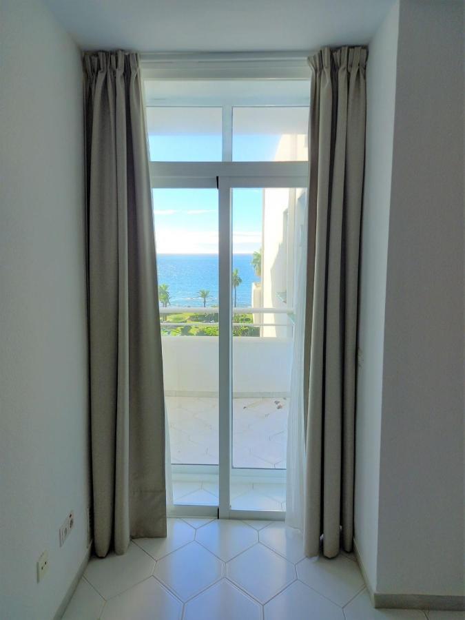 Miraflores Beachfront Penthouse Sitio de Calahonda Exterior photo