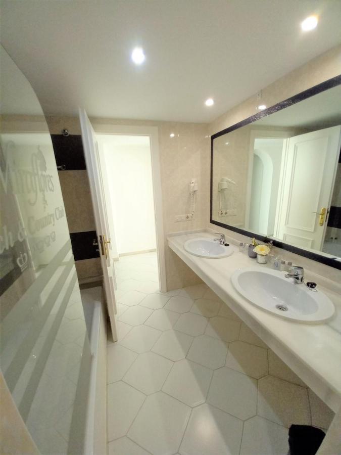 Miraflores Beachfront Penthouse Sitio de Calahonda Exterior photo